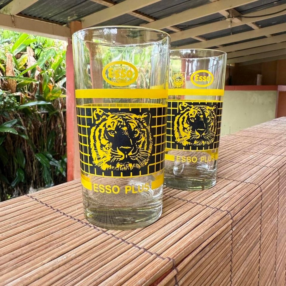 Vintage Esso Tiger Glasses Set of 2 Puerto Rico Promo‎ 1970s